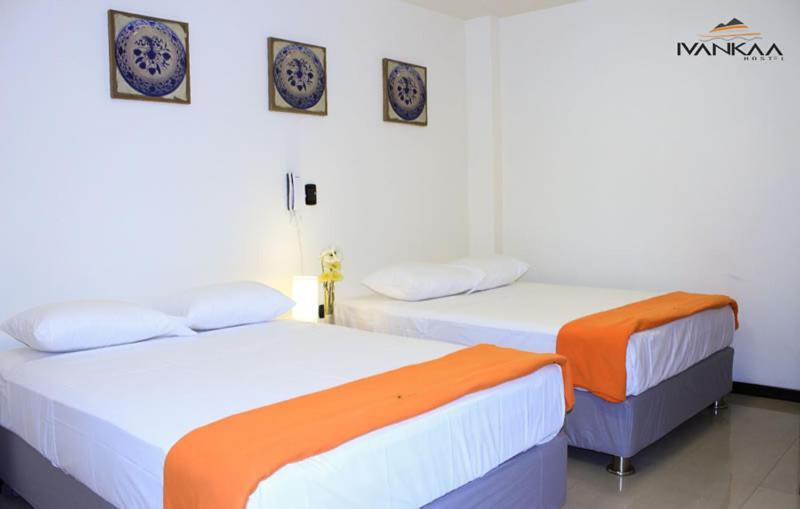 Ivankaa Hostel Трухильо Экстерьер фото